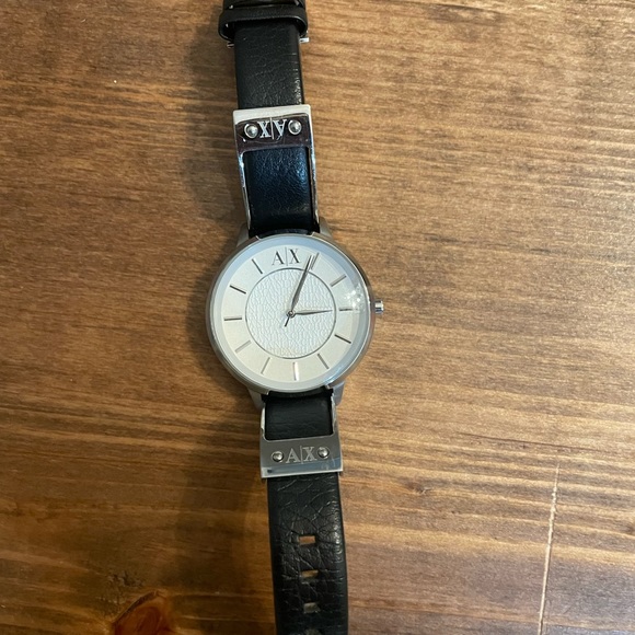 Armani Exchange Ladies Watch / Black and Silver - Picture 4 of 4